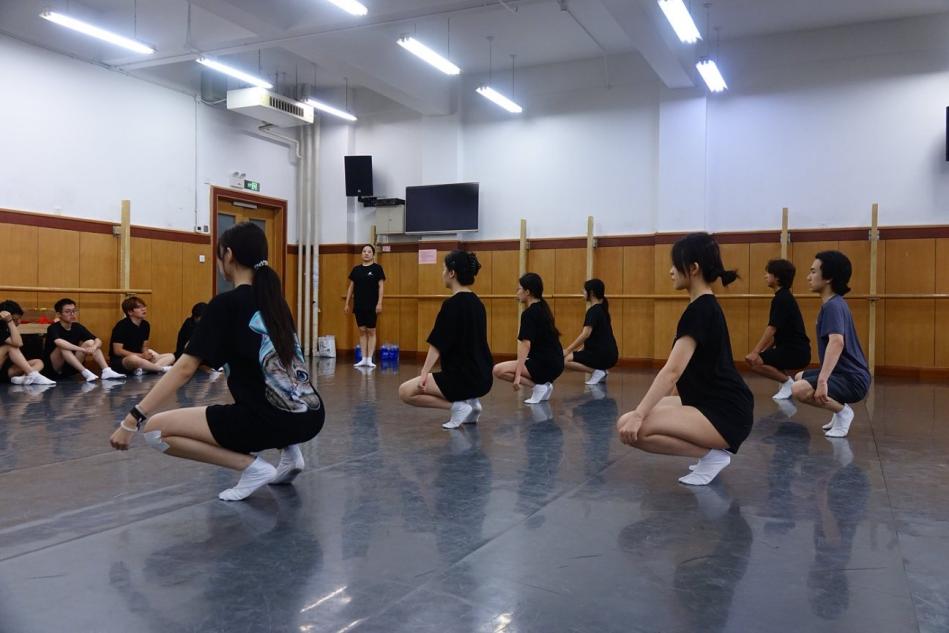 展开集训和复排工作