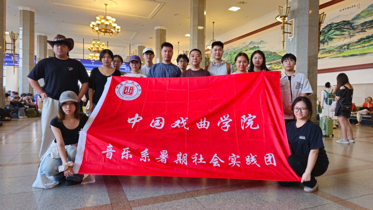 引导青年学子在实践中锤炼本领